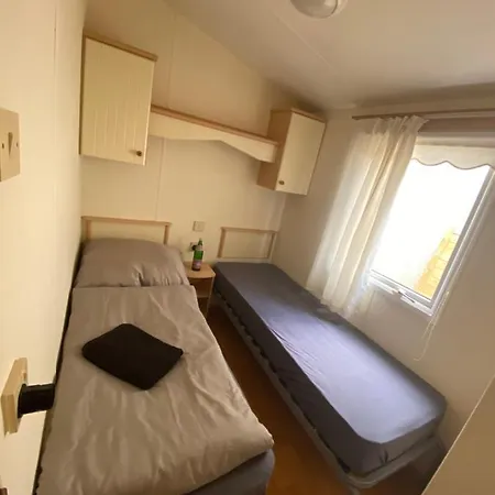 Blitz Blank Neue Messe Apartman Lipcse
