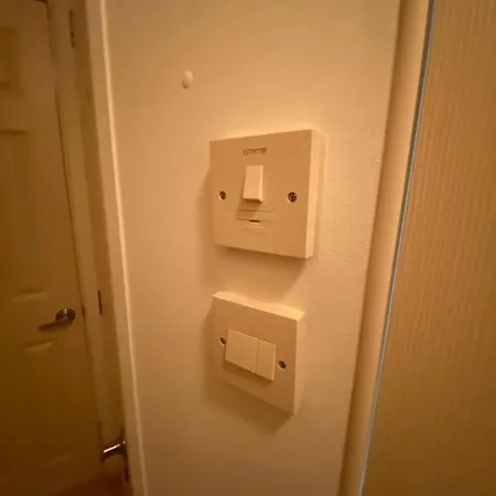 Blitz Blank Neue Messe Apartman *